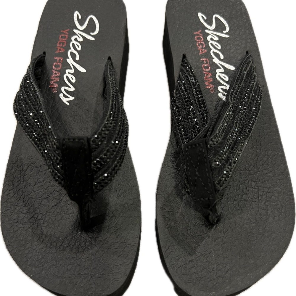 Skechers Black Beaded Yoga Foam Sandals